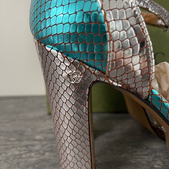 Brand New Gucci Multi 648695 Python Print Metallic Leather Platform Pumps 39.5 - Picture 4 of 7